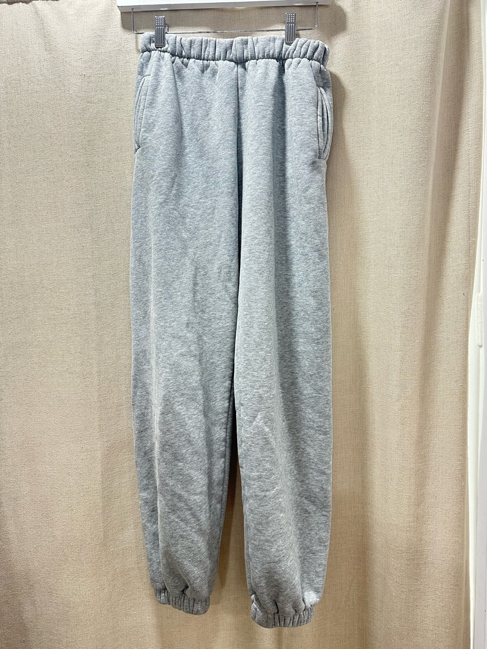 TIC TOC Cozy Fleece Jogger Sweatpants
Size Small • Gray • Soft Lounge Pants - Picture 2 of 6